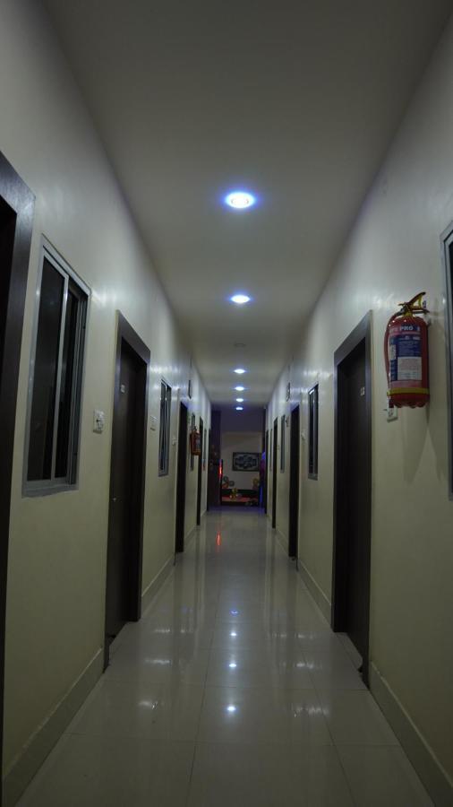 Hotel Janvi Interntaional Inn Музафарпур Екстериор снимка