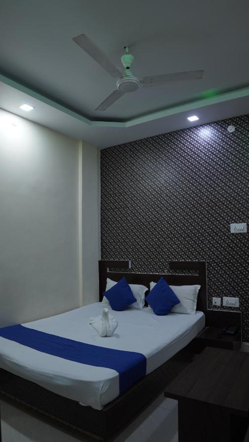 Hotel Janvi Interntaional Inn Музафарпур Екстериор снимка